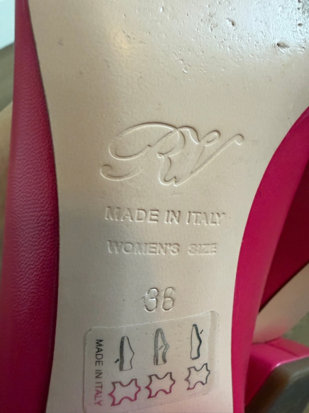Roger Vivier Hot Pink Leather Square-Buckle Flats - Picture 4 of 6